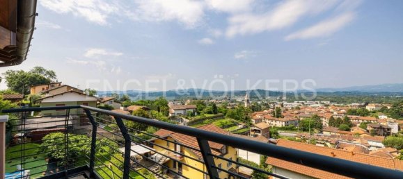 3 غرف نوم فيلا في Gavirate, Italy رقم 131391 27