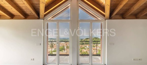 3 غرف نوم فيلا في Gavirate, Italy رقم 131391 24