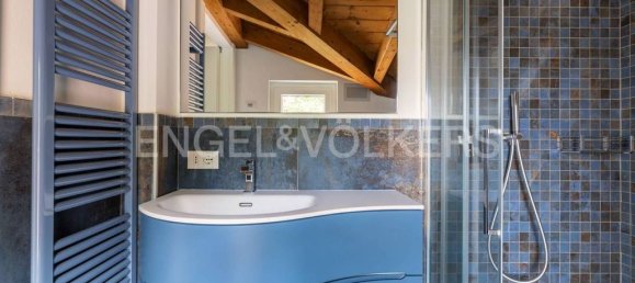 3 غرف نوم فيلا في Gavirate, Italy رقم 131391 26