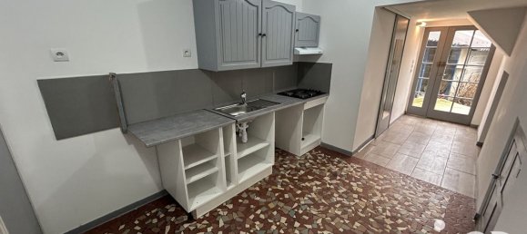 6 bedrooms Townhouse in Sainte-Genevieve-des-Bois, France No. 85207 33