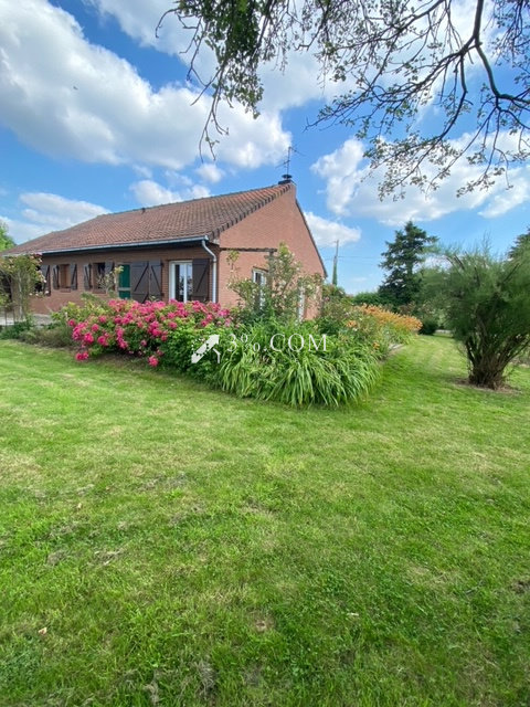 3 bedrooms House in Hazebrouck, France No. 268127