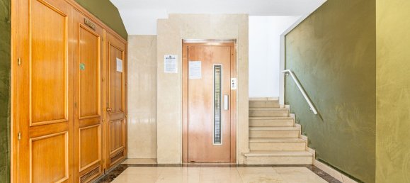 Apartamento de 4 dormitorios en Majadahonda, Spain No. 156516 24