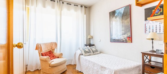 Apartamento de 4 dormitorios en Majadahonda, Spain No. 156516 12