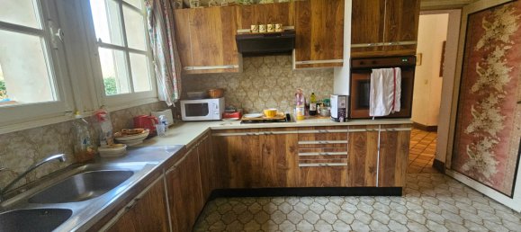 5 bedrooms House in Aumont-en-Halatte, France No. 65181 6