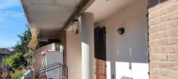 2-salle Appartement à Giussano, Italy No. 2723 10