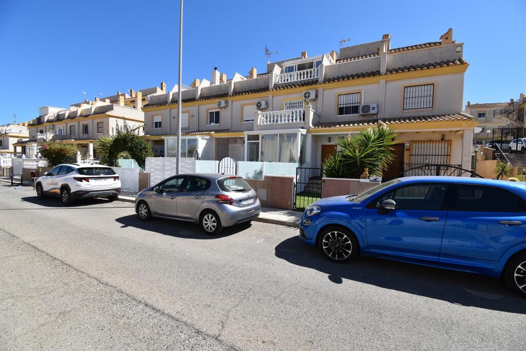 2 bedrooms Townhouse in Alicante, Spain No. 280973