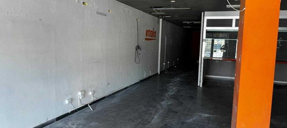 Gewerbliche Immobilie in San Nicola la Strada, Italy 192m², Nr. 364495 17