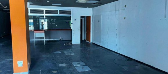 Gewerbliche Immobilie in San Nicola la Strada, Italy 192m², Nr. 364495 13