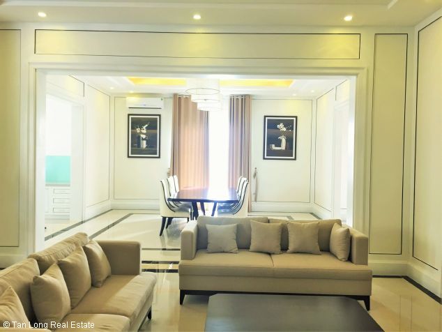 3 bedrooms Villa in Long Bien, Vietnam No. 3661