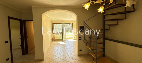 4 Schlafzimmer Villa in Lucca, Italy, Nr. 169027 5