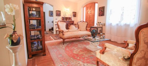 7 rooms Villa in Grosseto, Italy No. 66278 6