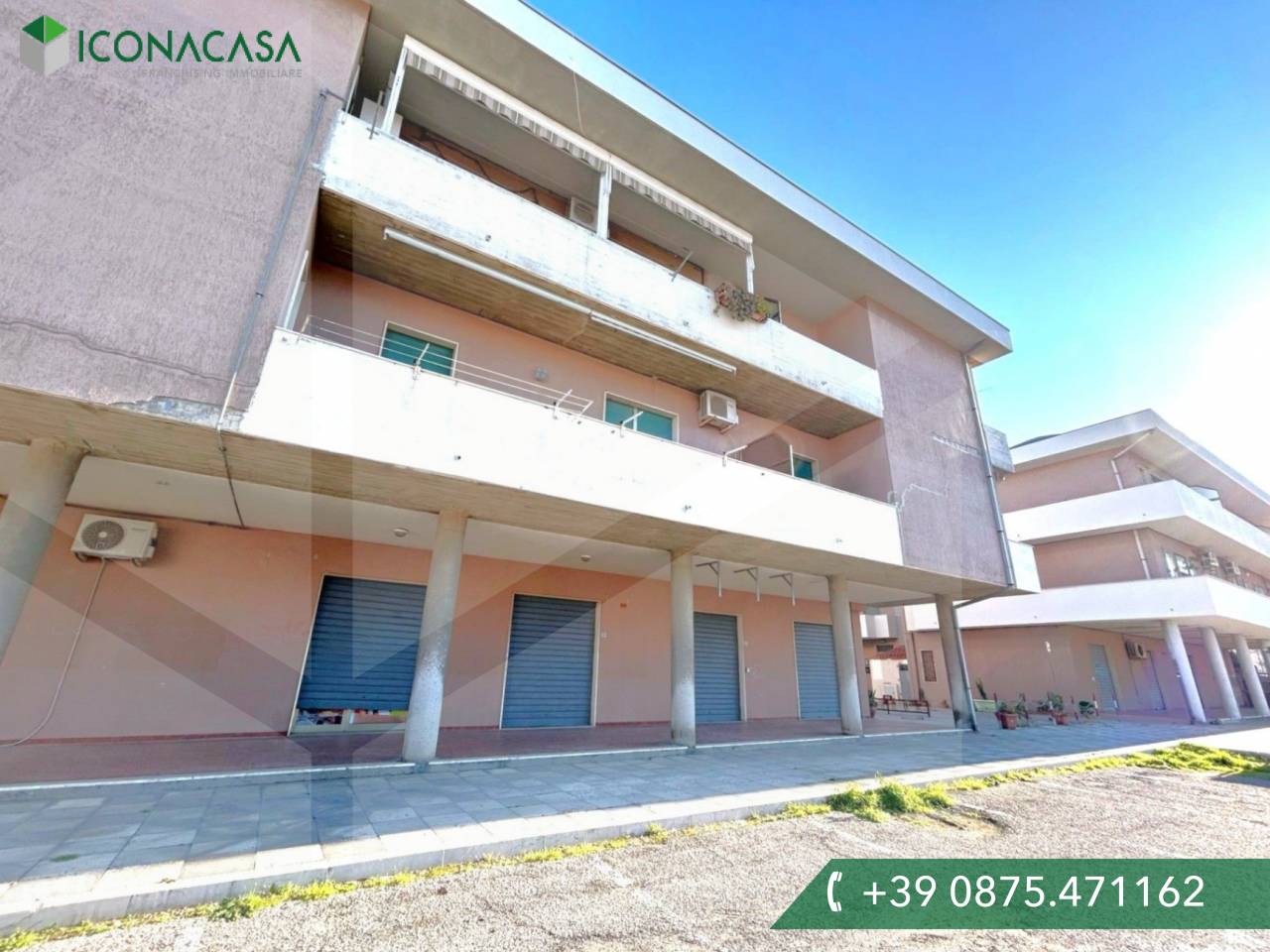 3 rooms Apartment in Campomarino, Italy No. 19938