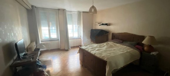 Edifício T2 em Mehun-sur-Yevre, France N.º 84598 2