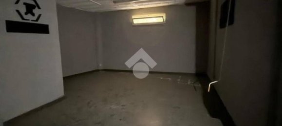 94m² Warehouse in Melito di Napoli, Italy No. 335977 12