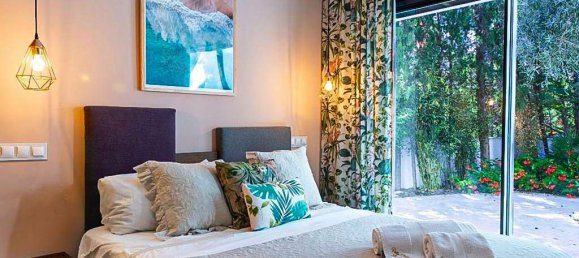 7 bedrooms Villa in Marbella, Spain No. 123742 14