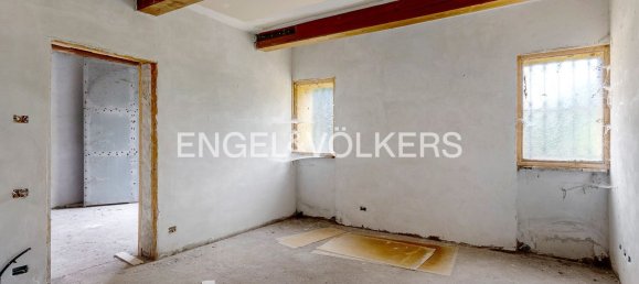 8 rooms Villa in Ferrara, Italy No. 105162 10