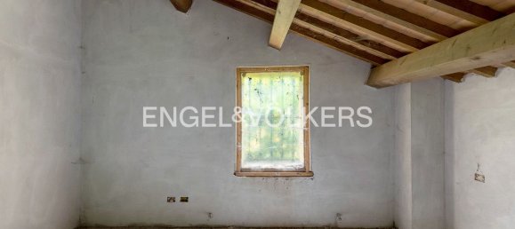 8 rooms Villa in Ferrara, Italy No. 105162 17