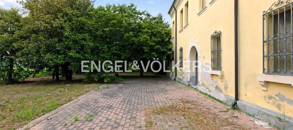 8 rooms Villa in Ferrara, Italy No. 105162 14