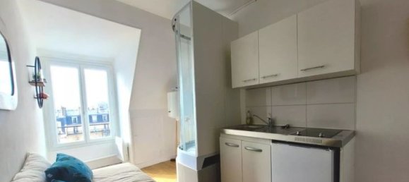 1 bedroom Apartment in Paris, France No. 314832 2