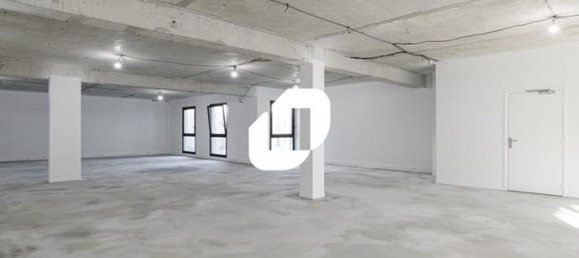 137m² Office in Courbevoie, France No. 305376 18