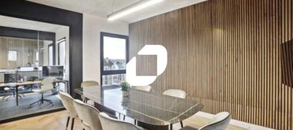 137m² Office in Courbevoie, France No. 305376 9