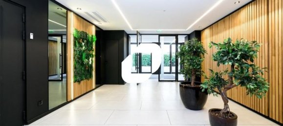137m² Office in Courbevoie, France No. 305376 2