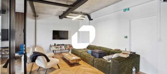 137m² Office in Courbevoie, France No. 305376 12