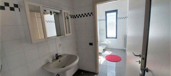  مستودع في Pombia, Italy 720متر مربع رقم 372485 9