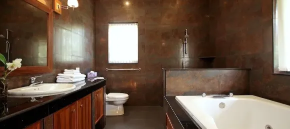 4 chambres house à louer à Nai Harn Beach, Phuket, Southern Thailand, Thailand № 78934 11