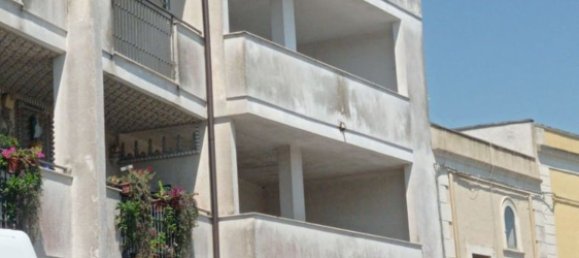 Apartamento de 4 habitaciónes en Poggiardo, Italy No. 298720 17