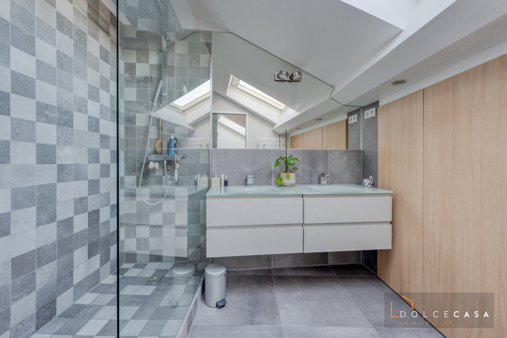 3 bedrooms Duplex in Nogent-sur-Marne, France No. 178269