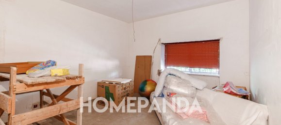 3 rooms Apartment in Rome, Italy No. 81414 2