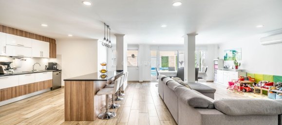 6 bedrooms House in Faro, Portugal No. 127729 2