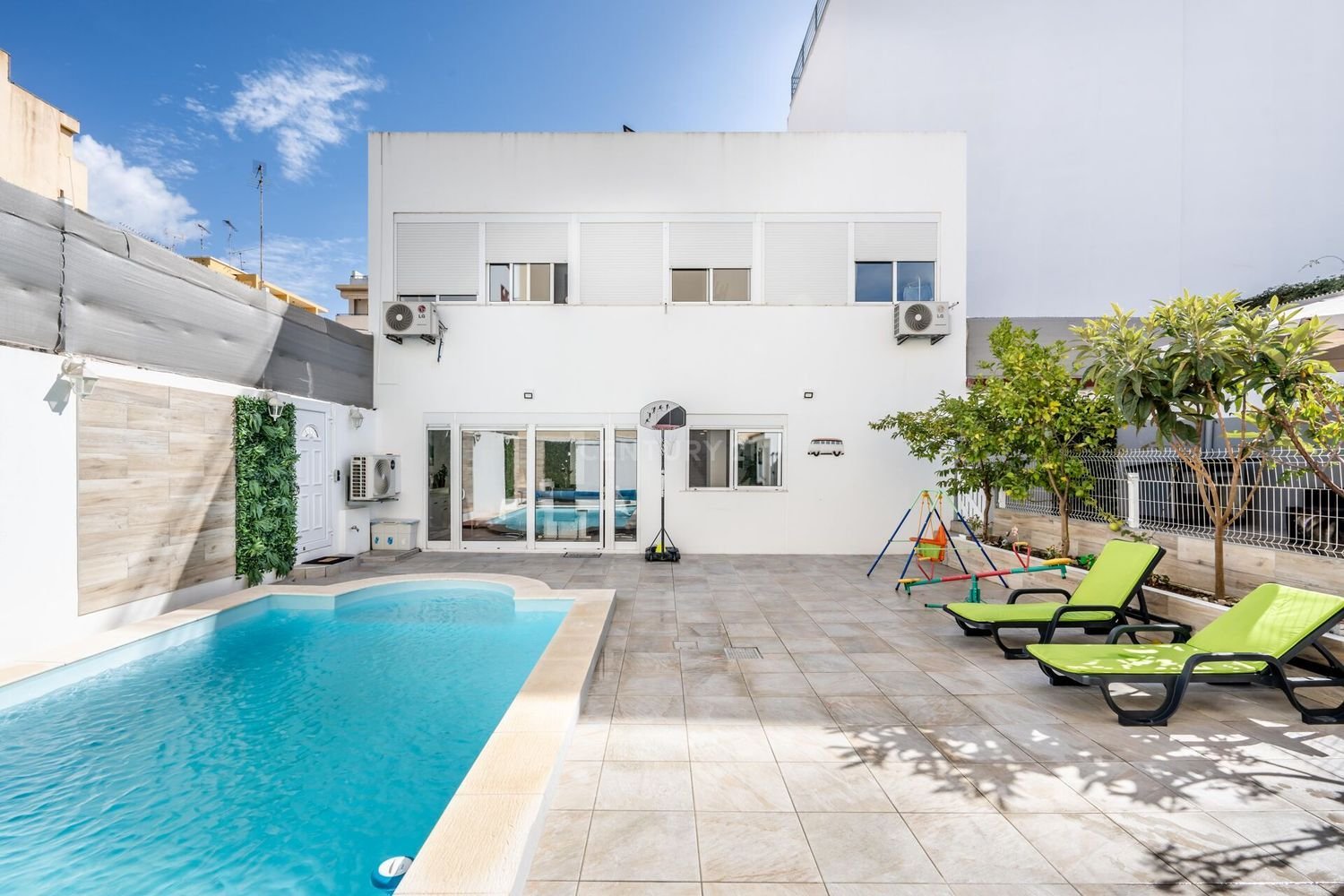 6 bedrooms House in Faro, Portugal No. 127729