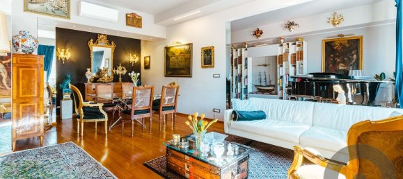 3 rooms Apartment in Genoa, Italy No. 138248 7