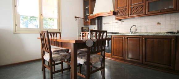 5 bedrooms Villa in Udine, Italy No. 78942 23