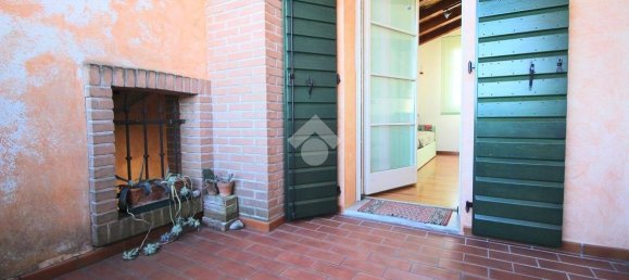 5 bedrooms Villa in Udine, Italy No. 78942 16