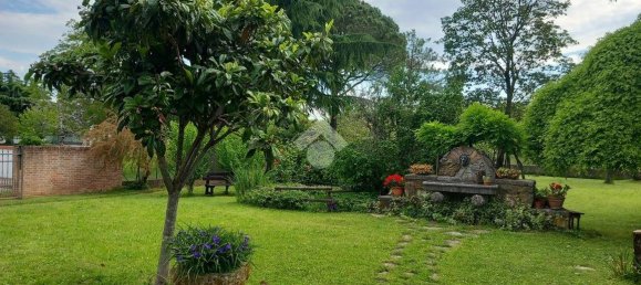 5 bedrooms Villa in Udine, Italy No. 78942 39