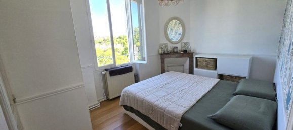 3 bedrooms House in Poitiers, France No. 300375 5