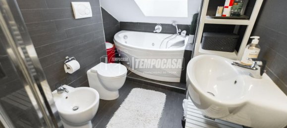 2 rooms Apartment in Milan, Italy No. 240860 3