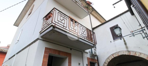 2 غرف نوم شقة في Atri, Italy رقم 145038 2