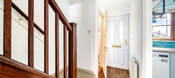 2 bedrooms House in Egham, United Kingdom No. 8642 11