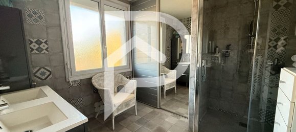 Casa de 3 dormitorios en Libourne, France No. 335489 4