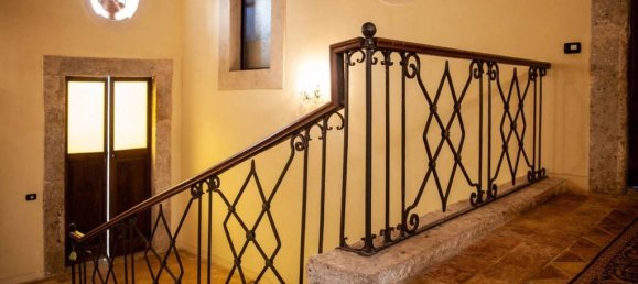 10 bedrooms House in Arpino, Italy No. 57149 4