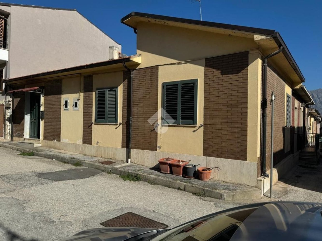 4-Zimmer Haus in Avezzano, Italy, Nr. 62918