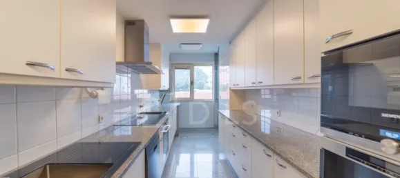 3 Schlafzimmer Wohnung in Porto, Portugal, Nr. 97393 11