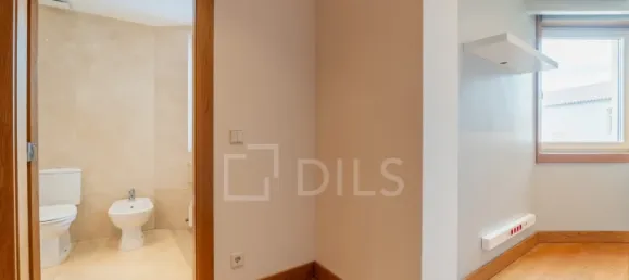 3 Schlafzimmer Wohnung in Porto, Portugal, Nr. 97393 36