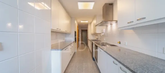 3 Schlafzimmer Wohnung in Porto, Portugal, Nr. 97393 13