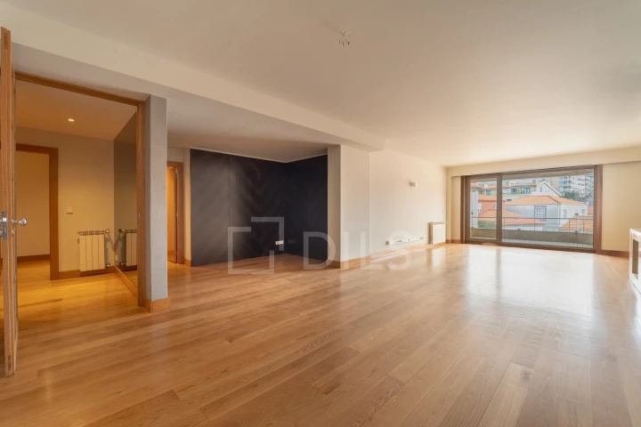 3 Schlafzimmer Wohnung in Porto, Portugal, Nr. 97393