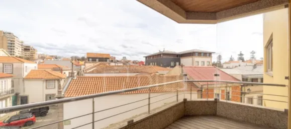 3 Schlafzimmer Wohnung in Porto, Portugal, Nr. 97393 4